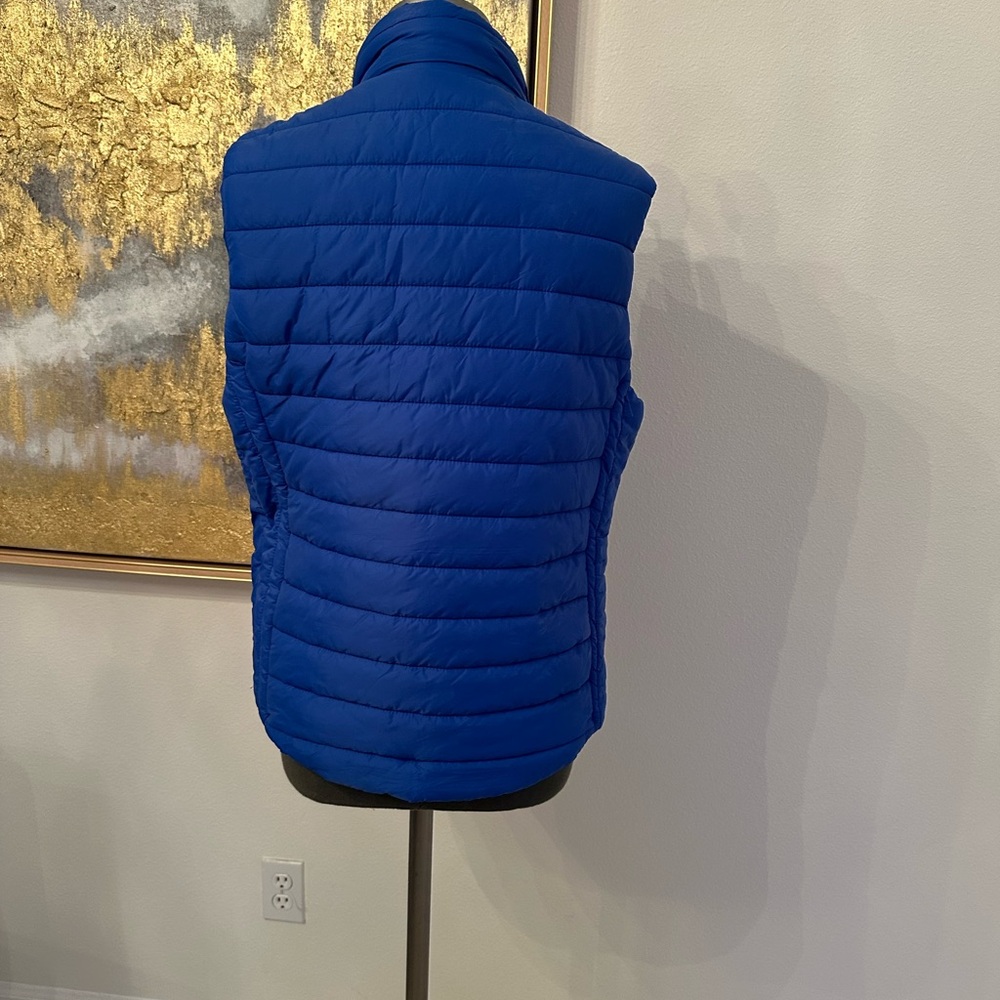 Vest - Picture 4 of 4